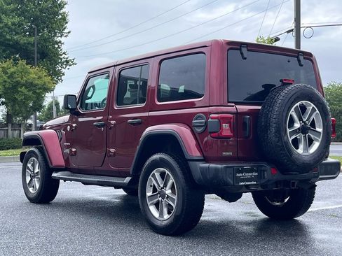 Used 2021 Jeep Wrangler Unlimited Sahara w/ Uconnect 4C Nav & Sound Group AWD/4WD image 6