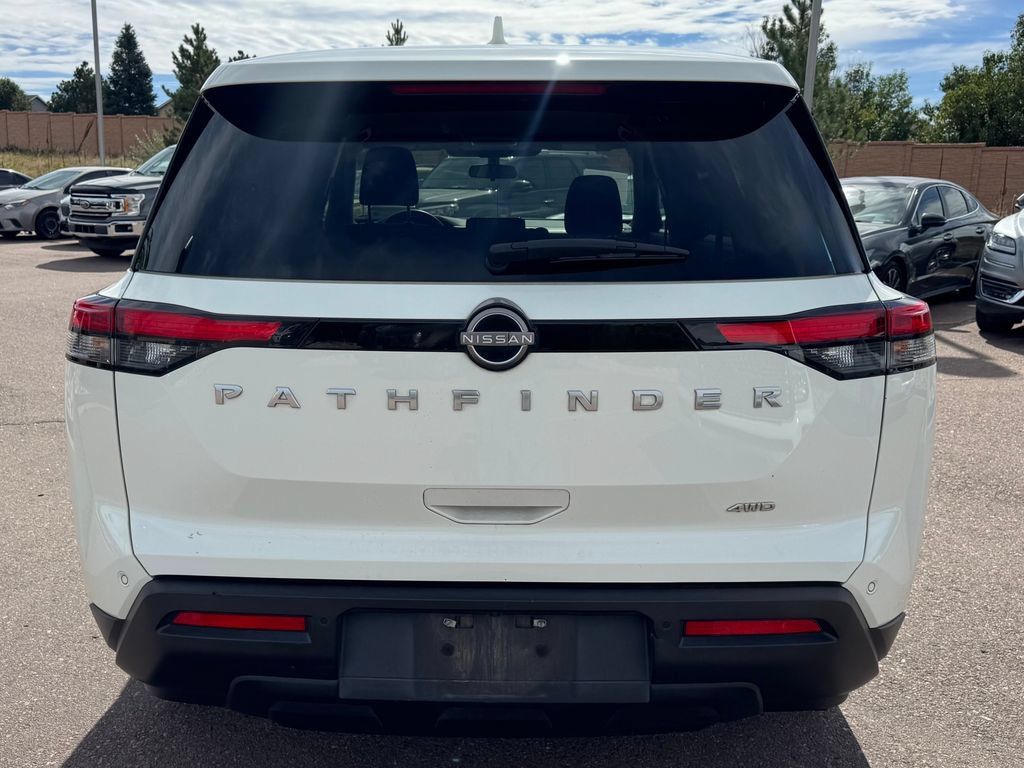 Used 2022 Nissan Pathfinder S AWD/4WD image 5
