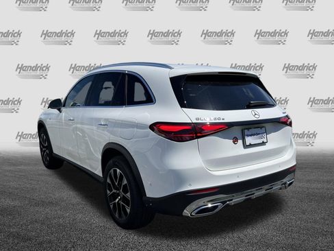 Used 2025 Mercedes-Benz GLC 350e 4MATIC image 8