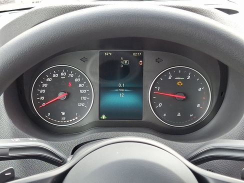 Used 2024 Mercedes-Benz Sprinter 2500 image 20