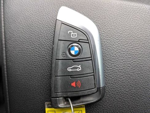 Used 2023 BMW 330i xDrive Sedan w/ Premium Package AWD/4WD image 30