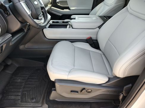 New 2027 Ford Expedition Max Platinum w/ Driver's Package AWD/4WD image 15