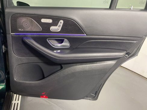 Used 2022 Mercedes-Benz GLS 580 4MATIC image 31