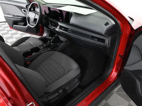Used 2025 Kia K4 EX FWD image 8