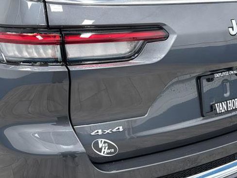 Used 2024 Jeep Grand Cherokee L Overland w/ Luxury Tech Group IV image 36