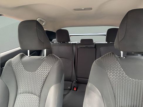 Used 2018 Toyota Prius Two image 19