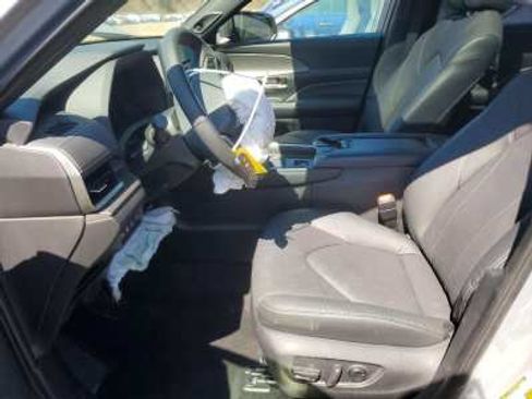 Used 2025 Toyota Grand Highlander AWD Hybrid image 6