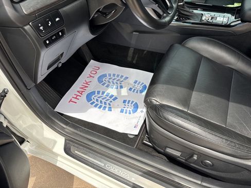 Used 2020 Kia Cadenza Technology image 16