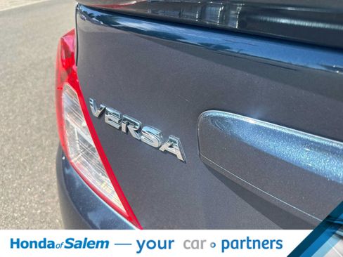 Used 2016 Nissan Versa SV w/ SV Appearance Package FWD image 2