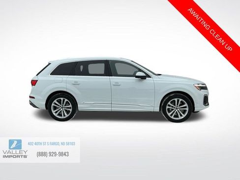 Used 2025 Audi Q7 3.0T Premium Plus w/ Premium Plus Package image 2