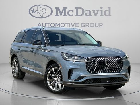 New 2025 Lincoln Aviator Reserve w/ Illumination Package RWD image 9