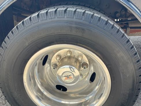 Used 2010 Ford F350 XLT RWD image 11