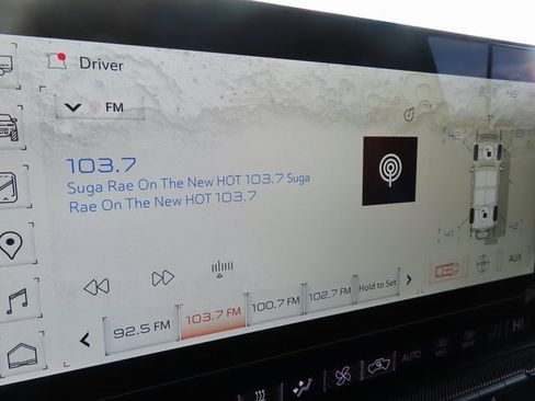 Used 2024 GMC Hummer EV 2X w/ Extreme Off-Road Package image 25