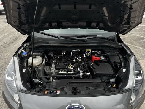 Used 2022 Ford Escape SE w/ Cold Weather Package image 29