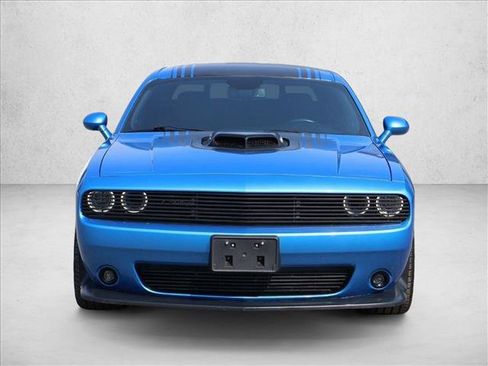 Used 2019 Dodge Challenger R/T Scat Pack w/ Shaker Package RWD image 2