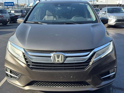Used 2019 Honda Odyssey Touring image 2