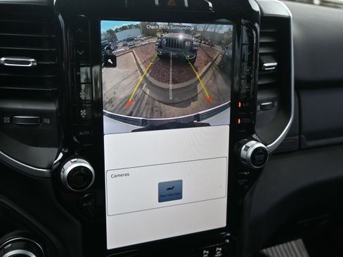 Used 2023 RAM 1500 Big Horn image 15