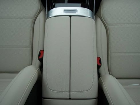 Used 2026 Mercedes-Benz C 300 4MATIC Sedan image 24