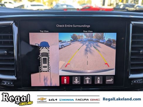 Used 2022 Chrysler Pacifica Limited image 22