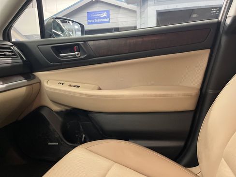 Used 2017 Subaru Outback 2.5i Limited image 14