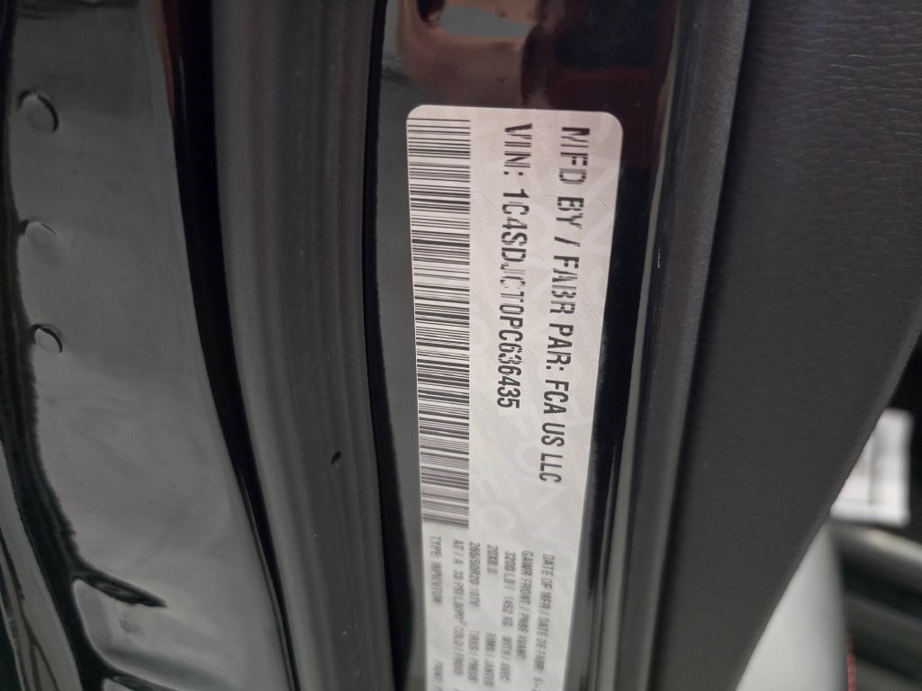 Used 2023 Dodge Durango R/T w/ Blacktop Package AWD/4WD image 15