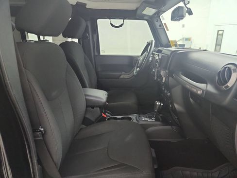 Used 2014 Jeep Wrangler Unlimited Sport w/ Quick Order Package 24S AWD/4WD image 35