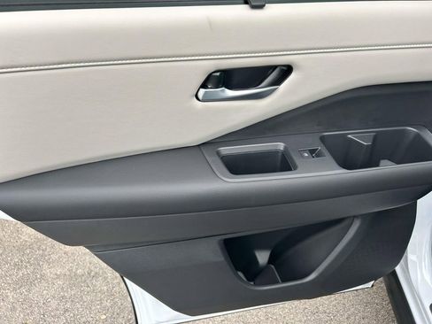 New 2026 Nissan Pathfinder SL w/ SL Premium Package AWD/4WD image 21