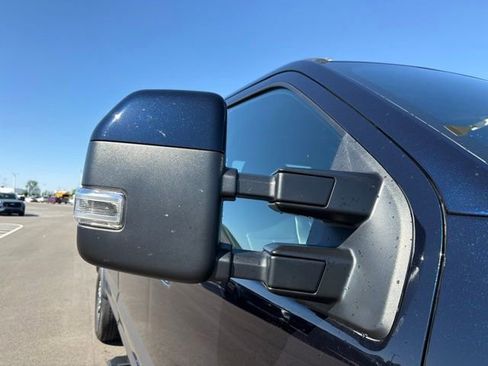 Used 2021 Ford F350 Lariat w/ Lariat Value Package AWD/4WD image 6