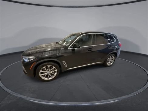 Used 2019 BMW X5 xDrive40i w/ Premium Package 2 image 4