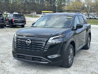 New 2026 Nissan Pathfinder SV