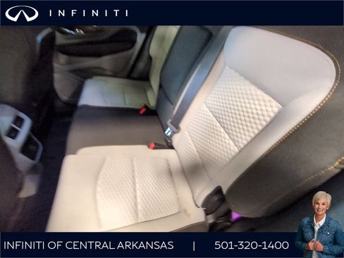 Used 2020 GMC Terrain SLE image 13