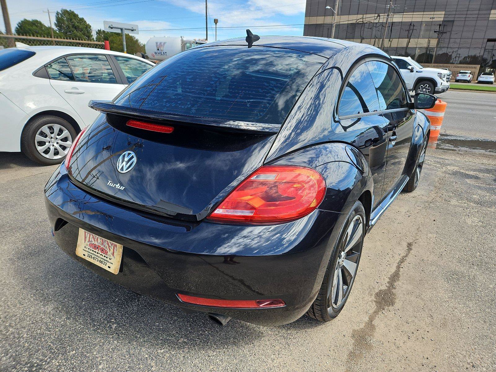 Used 2014 Volkswagen Beetle R-Line FWD image 7
