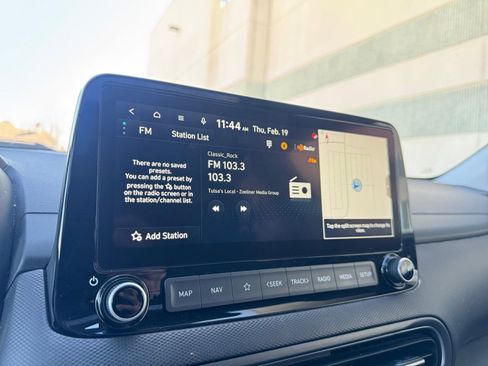 Used 2022 Hyundai Kona Limited image 25