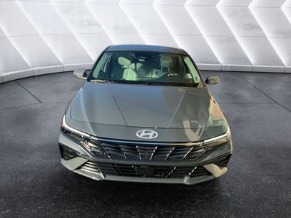 Certified 2025 Hyundai Elantra Limited