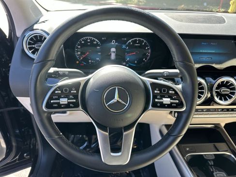 Used 2022 Mercedes-Benz GLA 250 GLA 250 image 15