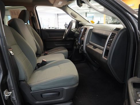 Used 2014 RAM 1500 Express image 31