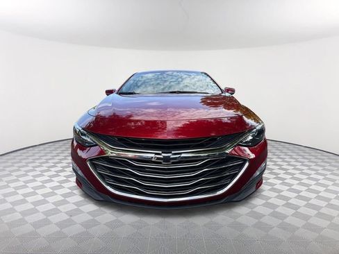 Used 2024 Chevrolet Malibu LT FWD image 2