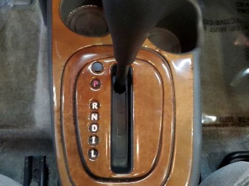 Used 2003 Saturn ION Level 3 w/ Travel Pkg FWD image 24