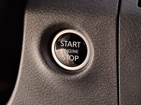 Certified 2025 Nissan Frontier PRO-4X w/ Pro Premium Package AWD/4WD image 25
