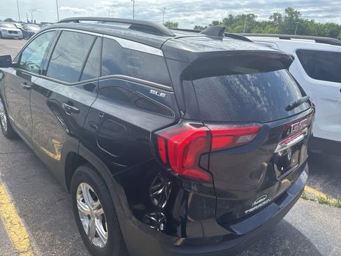 Used 2020 GMC Terrain SLE w/ Driver Convenience Package FWD image 15