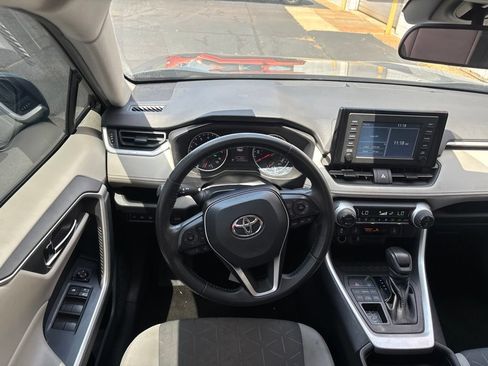 Used 2019 Toyota RAV4 XLE w/ Convenience Package AWD/4WD image 2