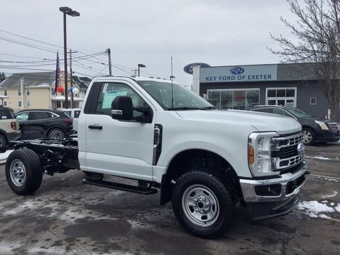 Used 2024 Ford F350 XL w/ Snow Plow Prep Package image 2