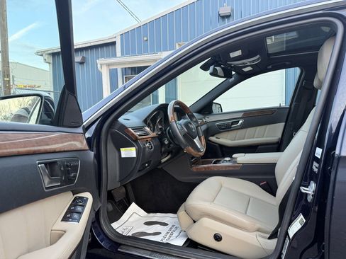 Used 2012 Mercedes-Benz E 350 4MATIC Sedan image 12
