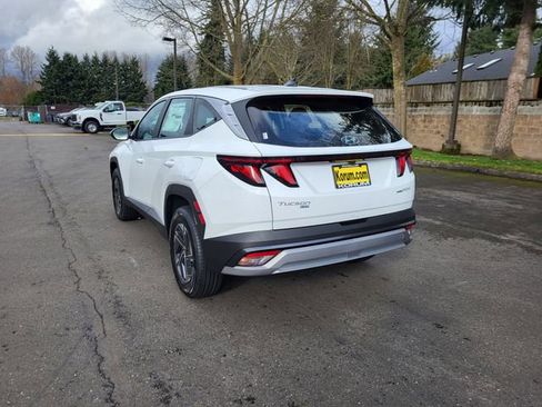 New 2026 Hyundai Tucson Blue SE image 3
