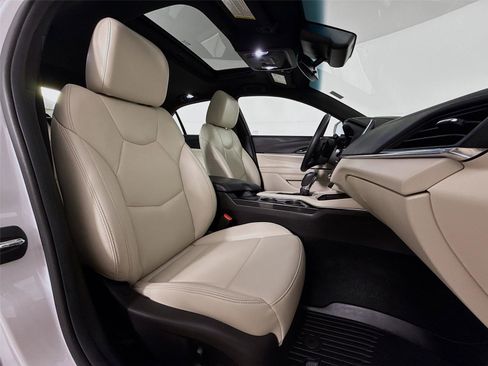 Used 2023 Cadillac CT4 Luxury w/ Sun And Sound Package image 30