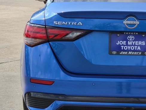 Used 2025 Nissan Sentra SR FWD image 10