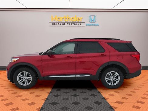 Used 2021 Ford Explorer XLT w/ Equipment Group 202A image 2