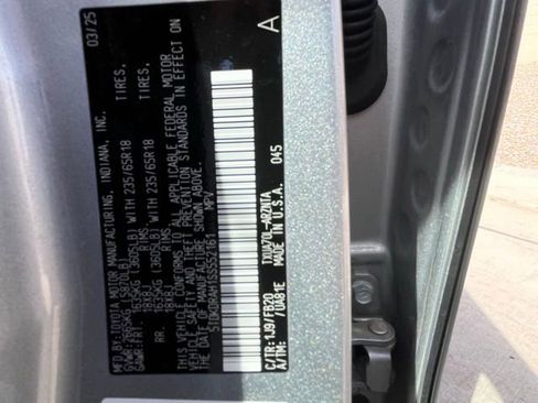 Used 2025 Toyota Highlander LE image 34