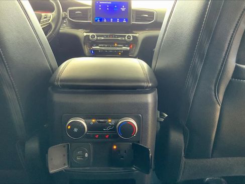 Used 2021 Ford Explorer Limited w/ Equipment Group 301A image 35