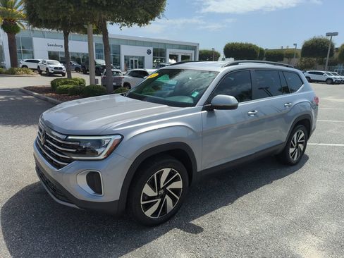 Used 2024 Volkswagen Atlas SE FWD image 14